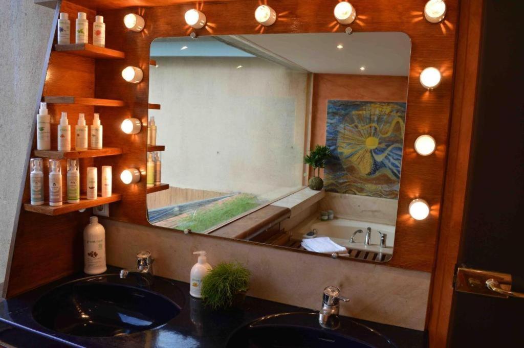 Casa Marta : Suites, Terrasses Et Vue Panoramique 3* Tournon-sur-Rhone